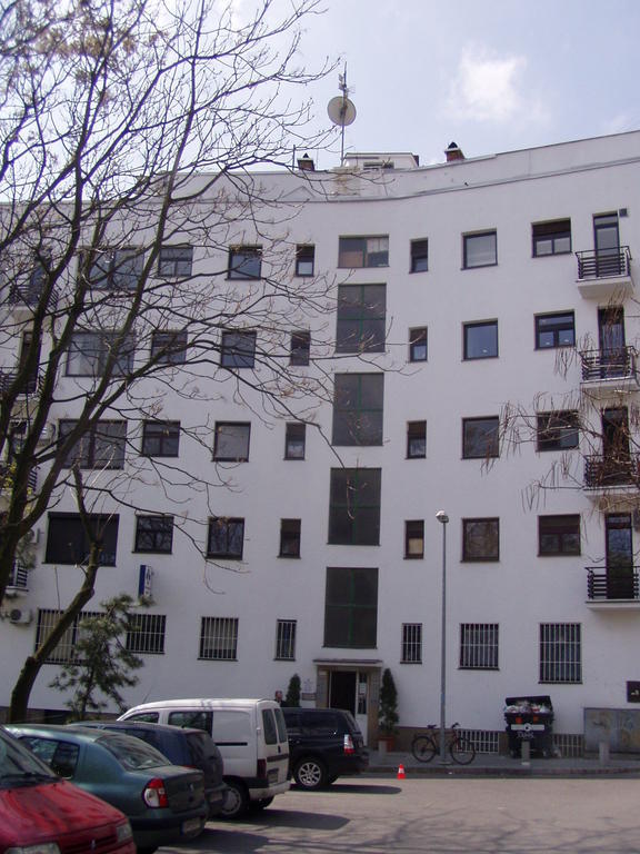 Red Apartment Bratislava Luaran gambar